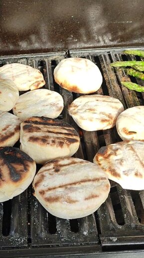 schnelle Grill-Brötchen